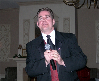 After welcoming the guests, Neil gets this party started! After welcoming the guests, Neil gets this party started!